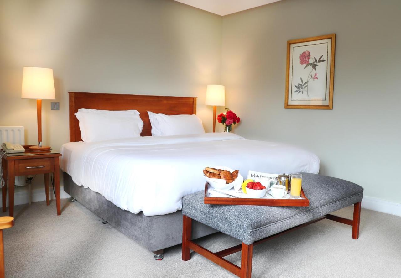 Ballymascanlon And Golf Hotel